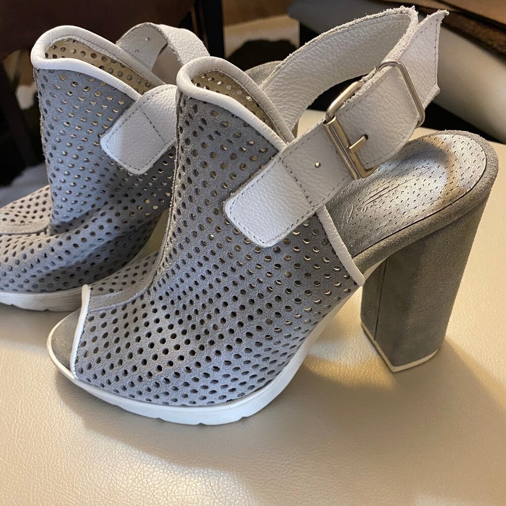 Bamboo Grey Sandals Shoes for Women